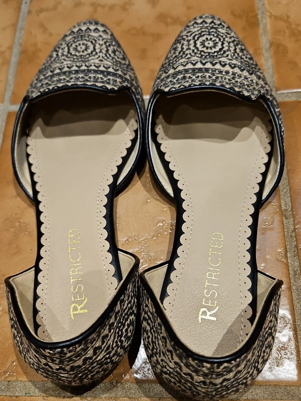 NWOT Restricted Glory Boho Woven D’Orsay Pointed Toe Flats